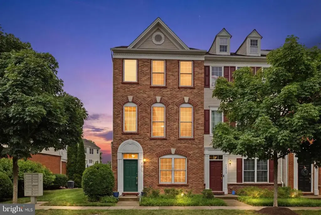 42911 Pamplin Ter, CHANTILLY