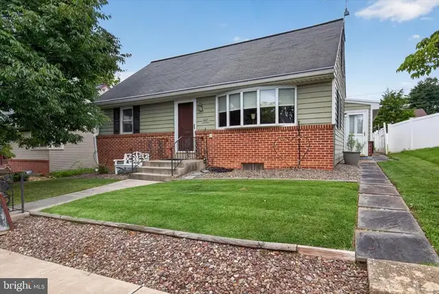 607 Hilton, Lancaster