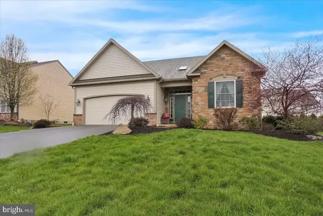 1004 Helm Ln, Reading