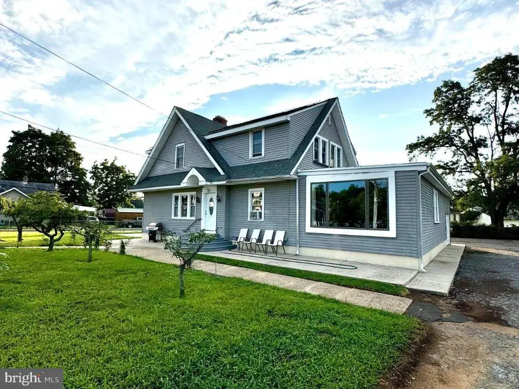4517 Route 130 S, BURLINGTON