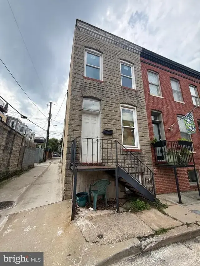 2 N Port St N, Baltimore