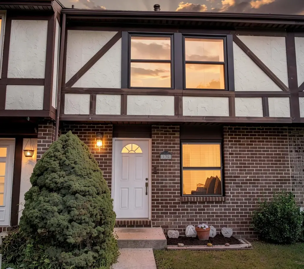 135 Bourbon Ct, BALTIMORE