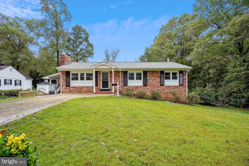 2226 Westwood Pl, FALLS CHURCH