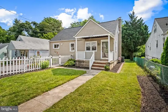 8117 Bon Air Rd, Parkville