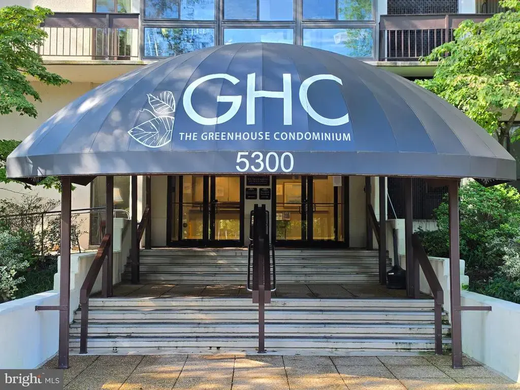 5300 Holmes Run Pkwy #814, ALEXANDRIA