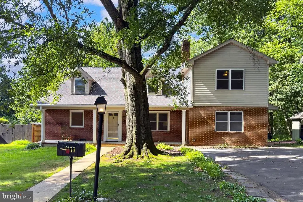 1111 Kennedy, FALLS CHURCH