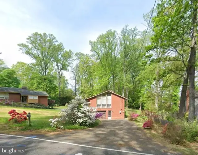 4612 Hillbrook Dr, Annandale