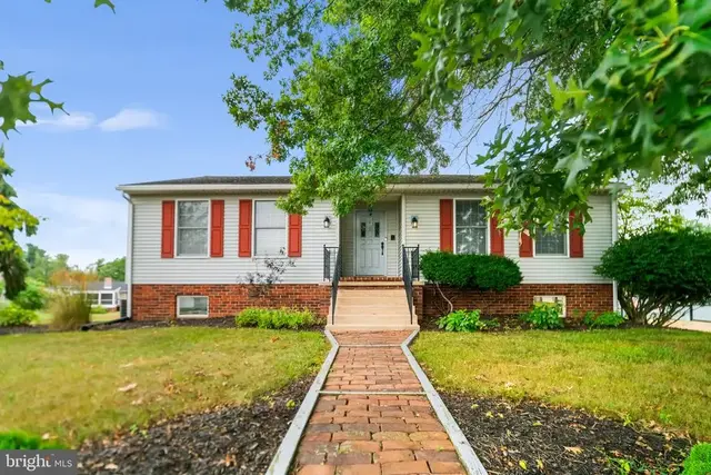 2780 Northvue Ln, York