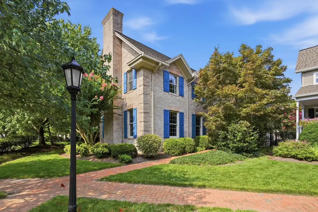 7040 Old School House Ln, EASTON