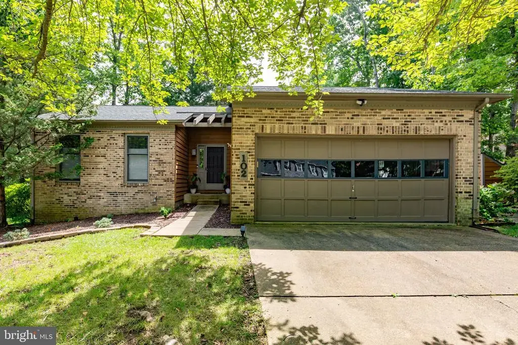 102 Glenwood Ave, STAFFORD