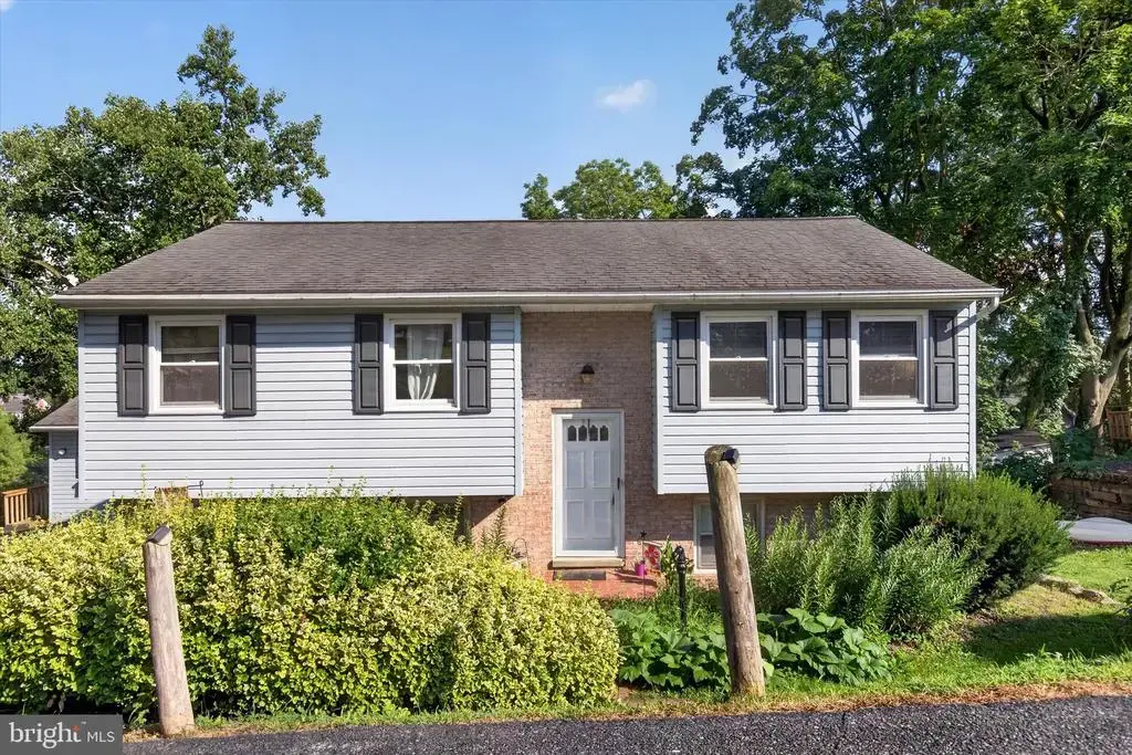 500 Rambler Rd, MANHEIM