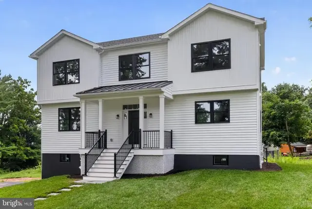 781 State Rd, West Grove