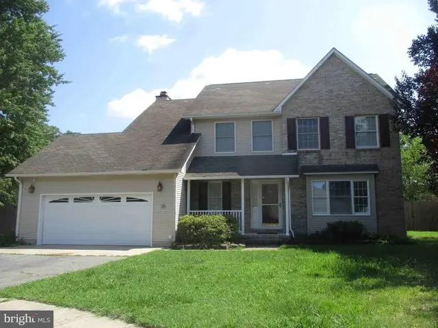 35 Teal Ct, Dover