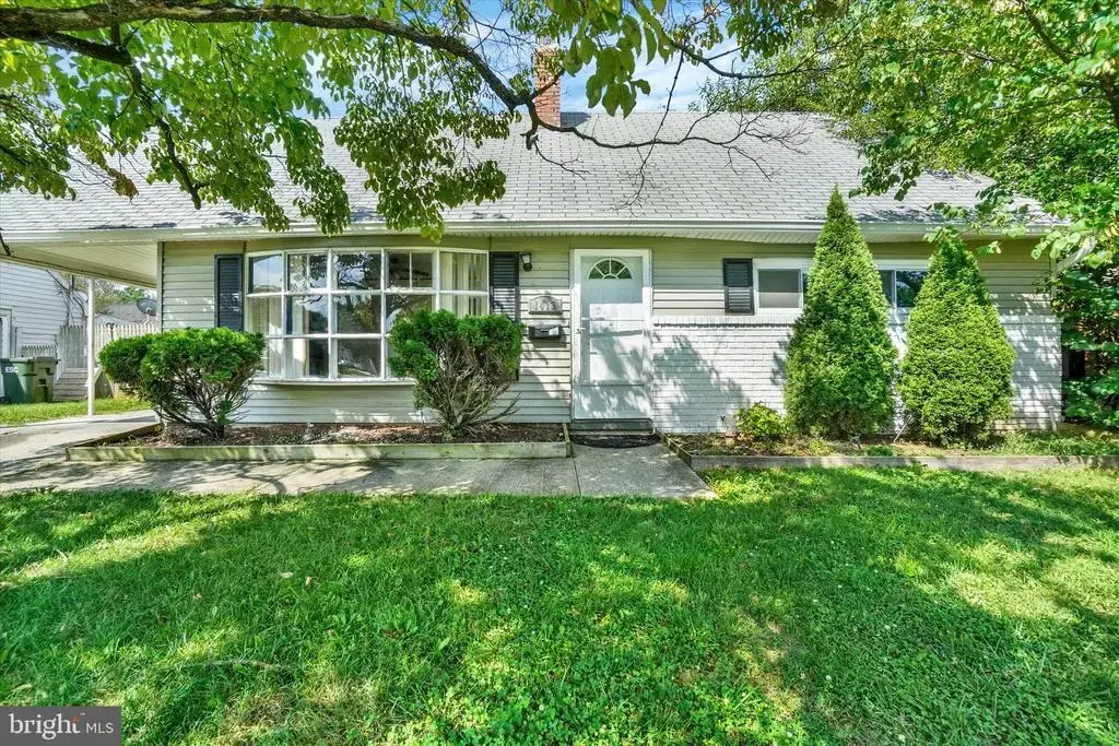 1417 Continental Rd, YORK