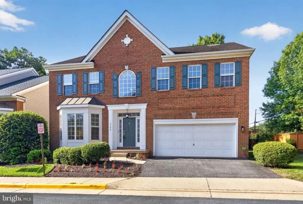 6482 Warwick Cir, ALEXANDRIA