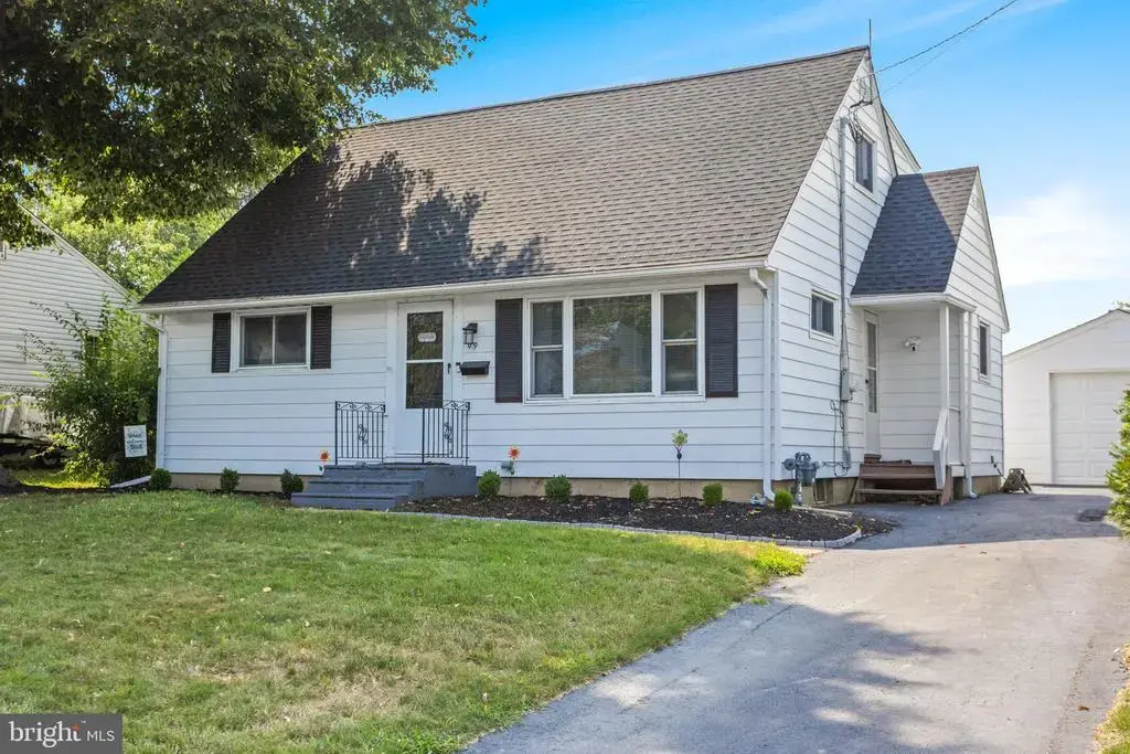 69 Charles Bossert Dr, BORDENTOWN