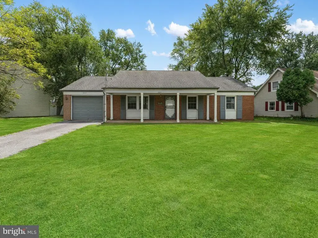 203 Evergreen Dr, WILLINGBORO