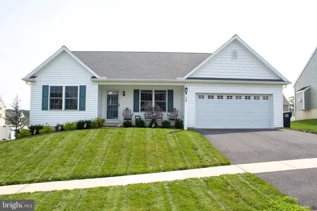 110 Creekside Dr, New Providence