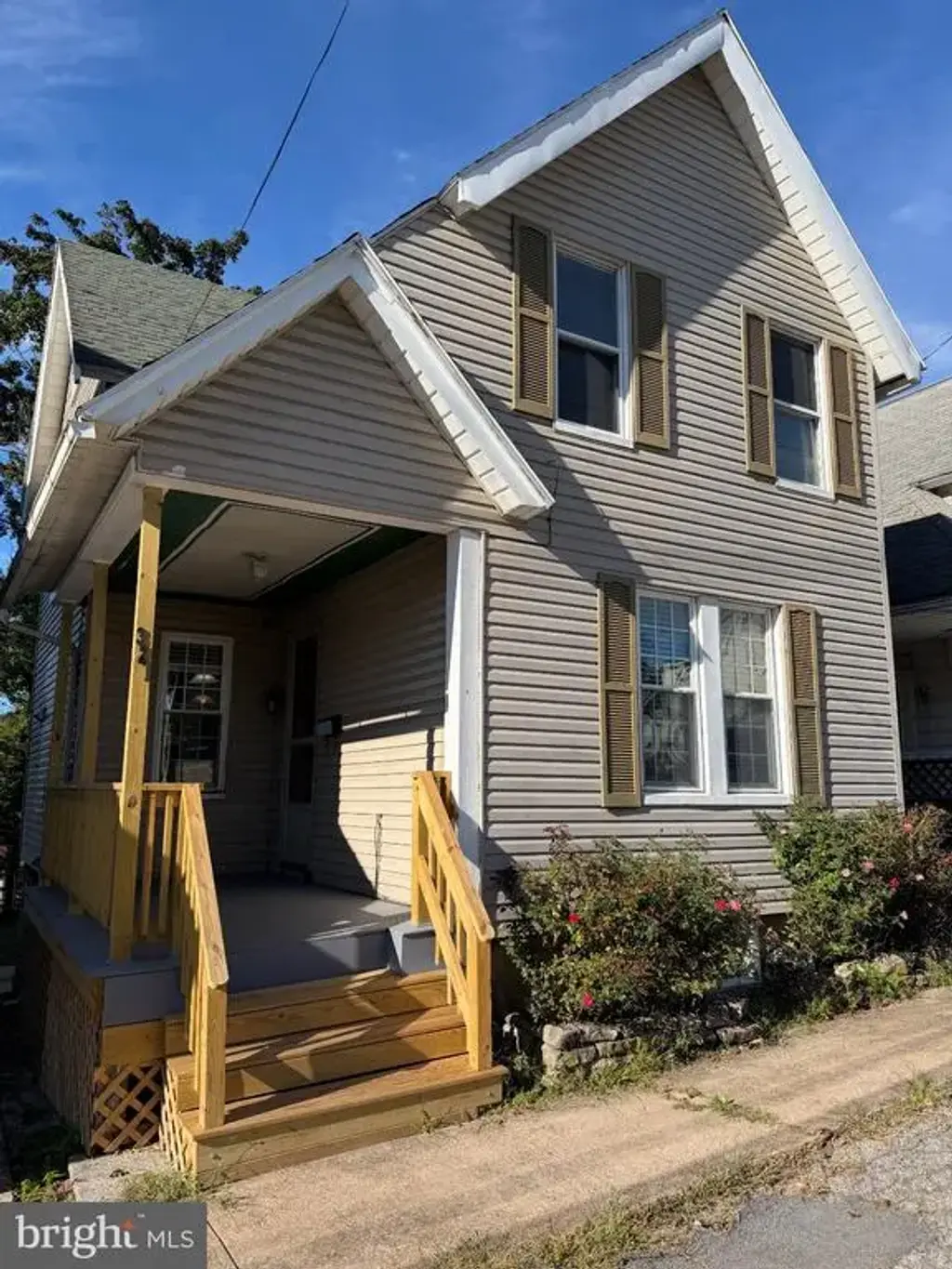 321 E Lamb St, BELLEFONTE