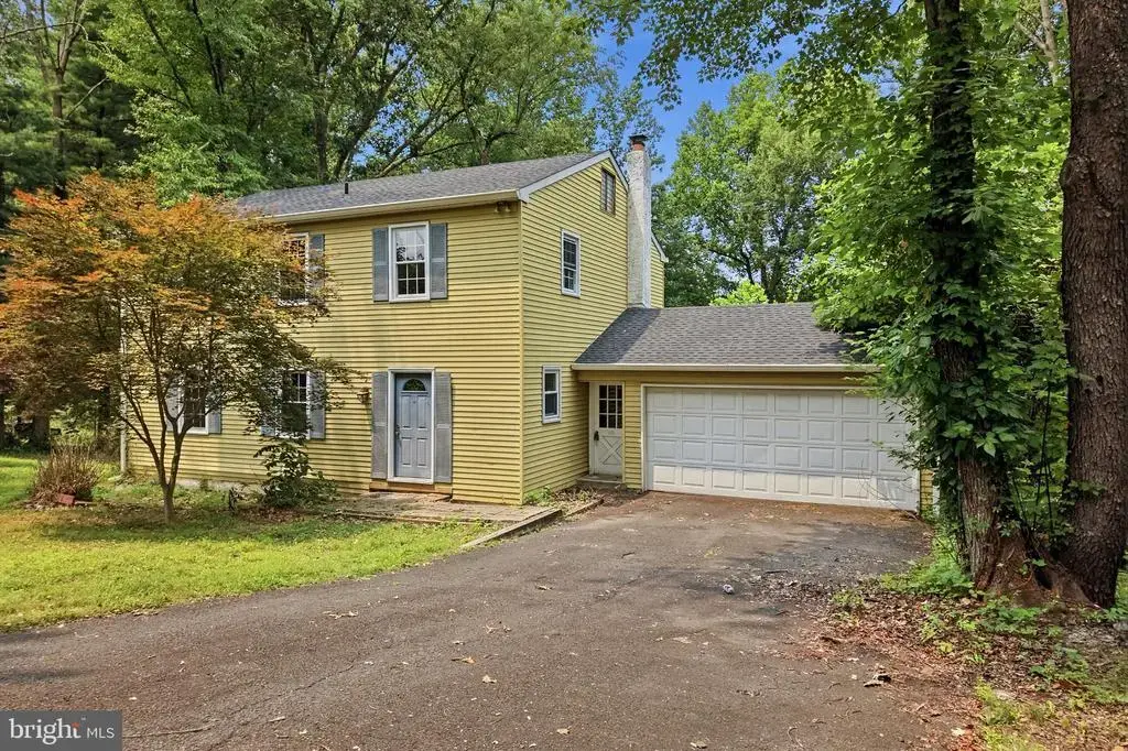 42 Springs Dr, DOYLESTOWN
