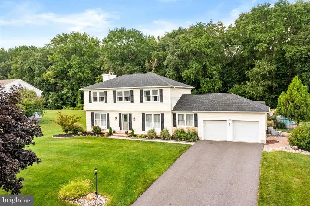 10 Timber Wolf Dr, HAMILTON