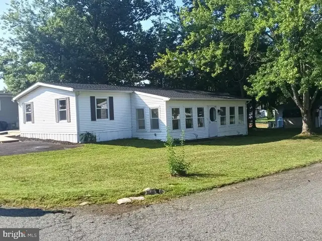 18 Oak Dr, Spring City