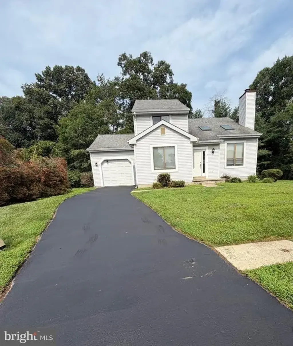6 Cavallero Ct, NEW CASTLE