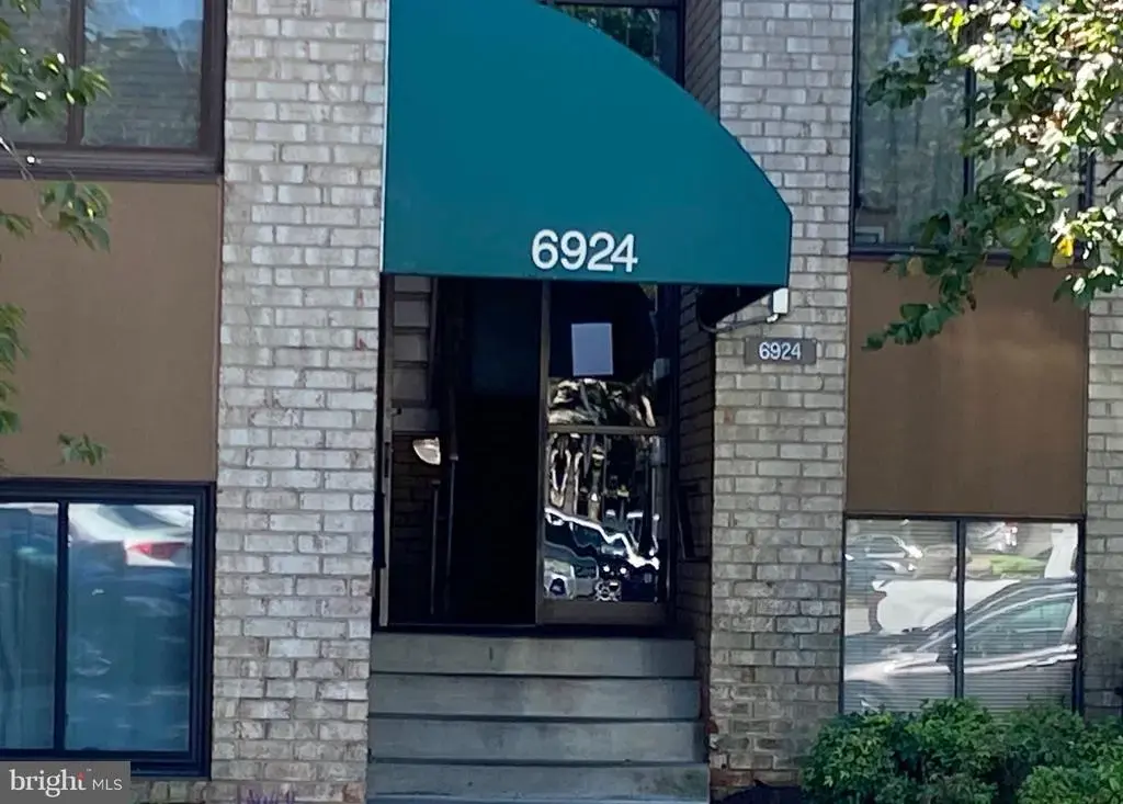 6924 Hanover Pkwy #101, GREENBELT