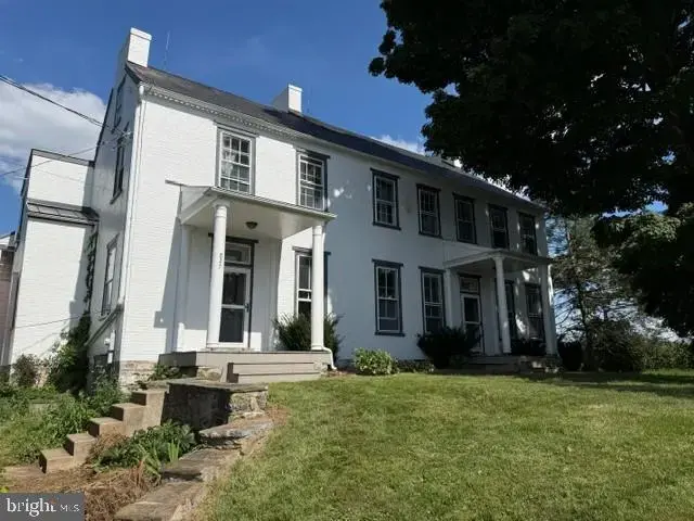 825 Beaver Valley Pike, Willow Street