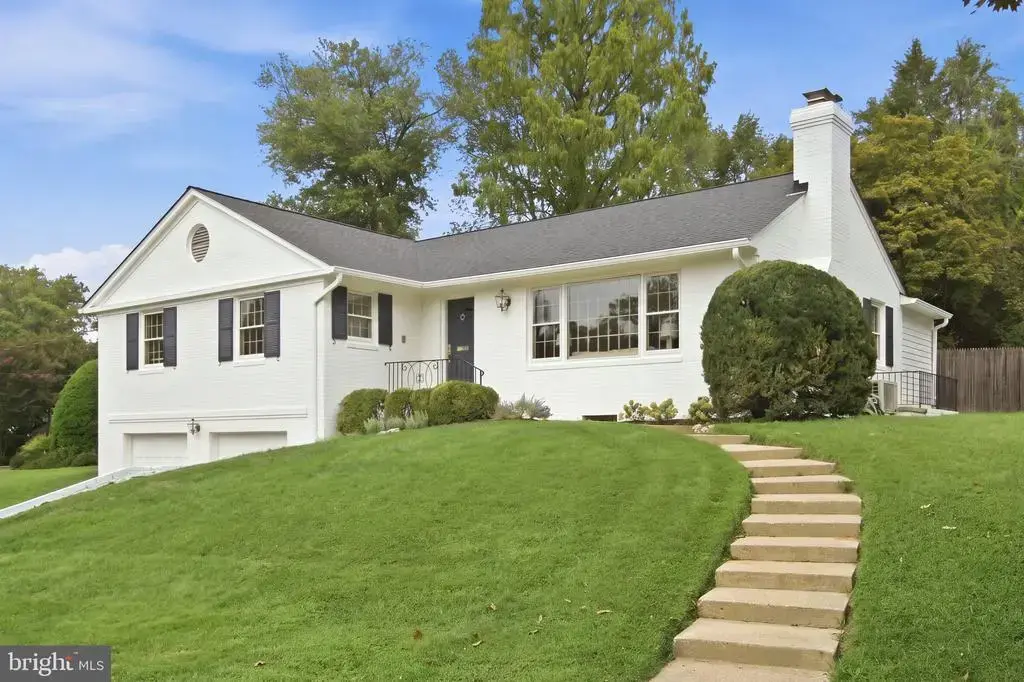 6117 Overlea Rd, BETHESDA