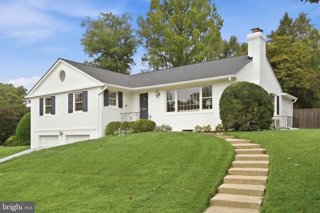6117 Overlea Rd, BETHESDA