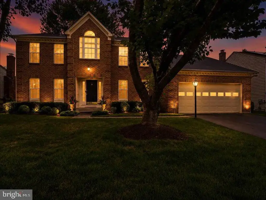 213 Bristol Downs Dr, GAITHERSBURG