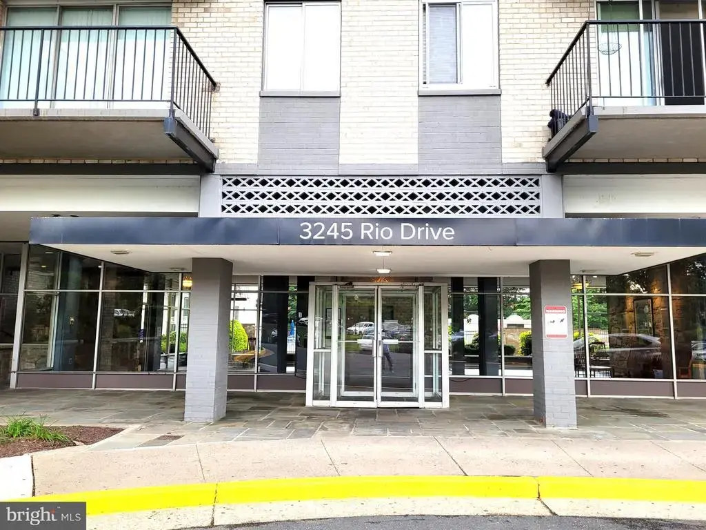3245 Rio Dr #806, FALLS CHURCH