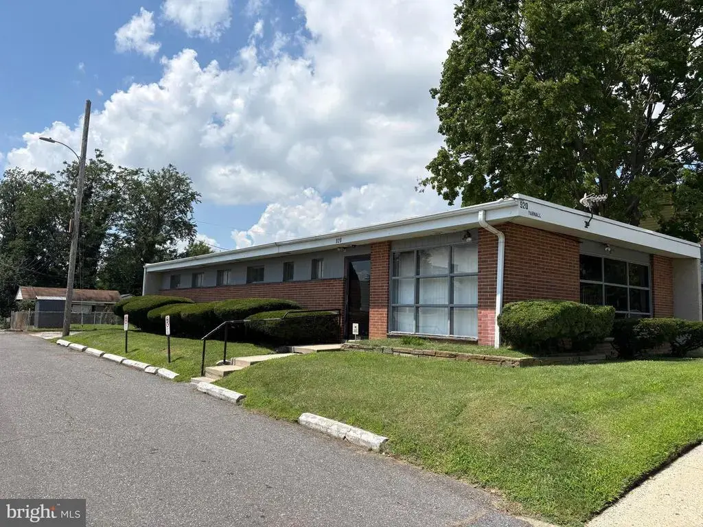 920 Yarnall St, CHESTER