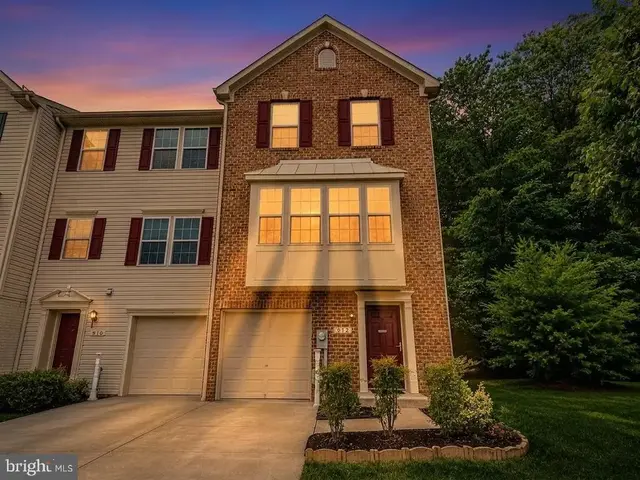 912 Hopkins Cor, Glen Burnie