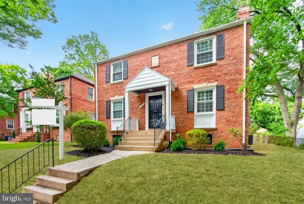 8232 Eastern Ave Nw, WASHINGTON