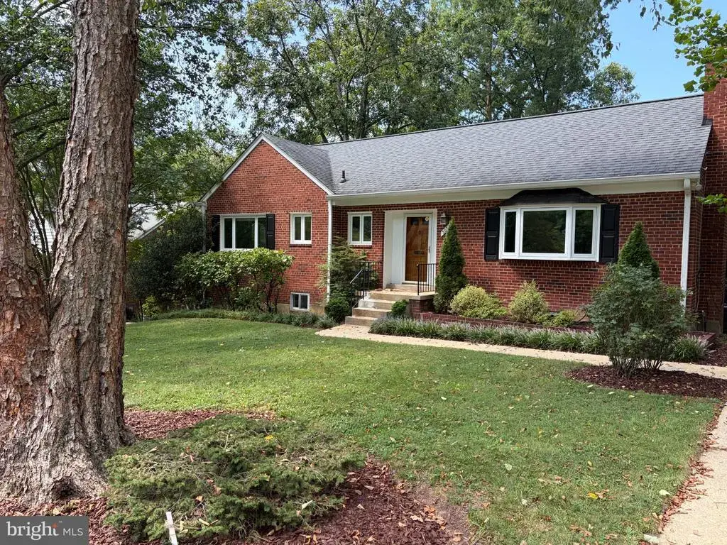3054 Hazelton St, FALLS CHURCH