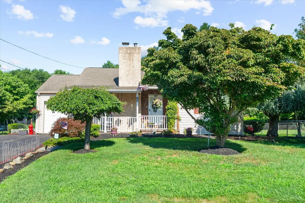 4004 Hulmeville Rd, BENSALEM