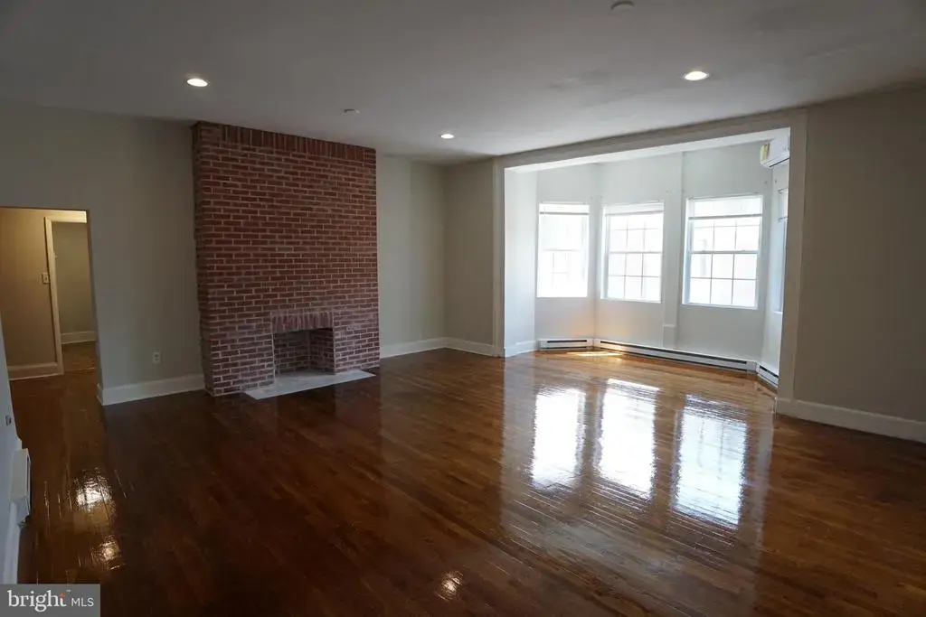 804 Cathedral St #9, BALTIMORE
