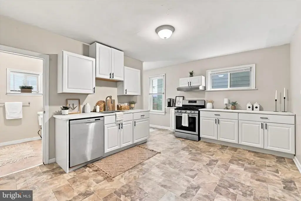 35 Marshall Ave, MARCUS HOOK
