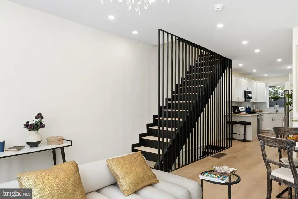 2117 Sears St, PHILADELPHIA