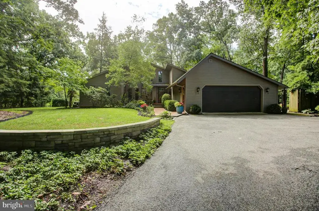 200 Zeigler Rd, DOVER