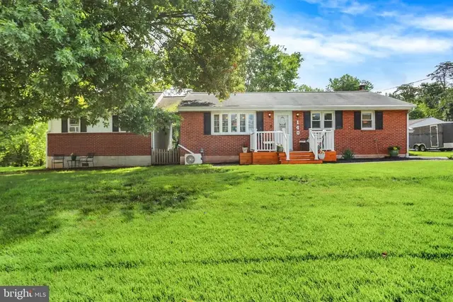 140 Gollub Dr, Birdsboro