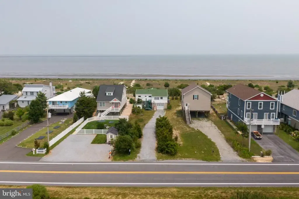 581 Bay Ave, MILFORD