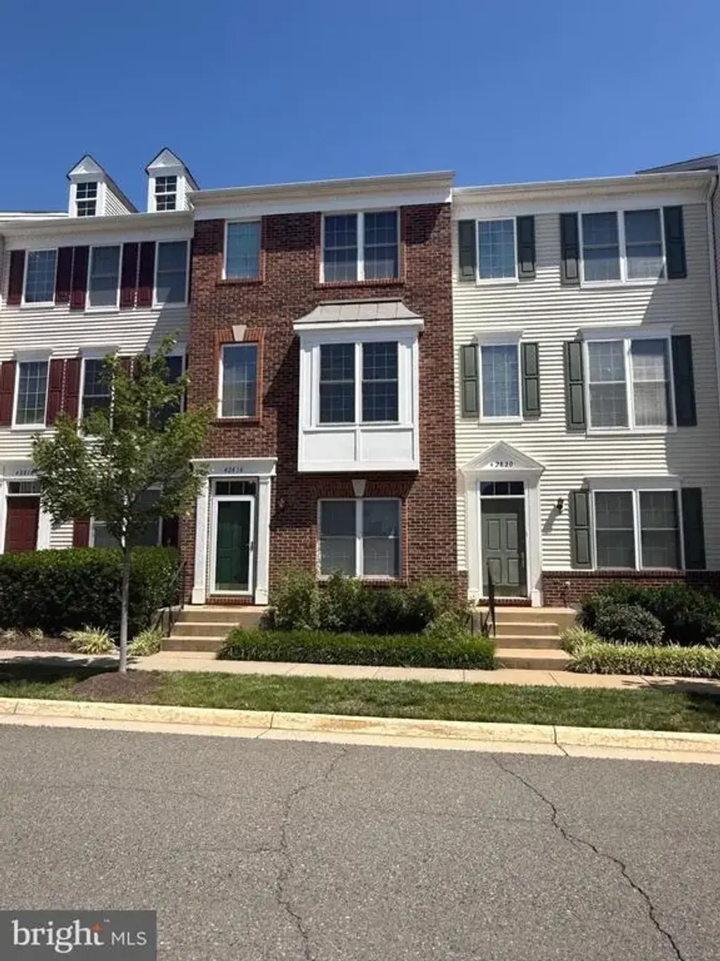 42818 Sykes Ter, CHANTILLY