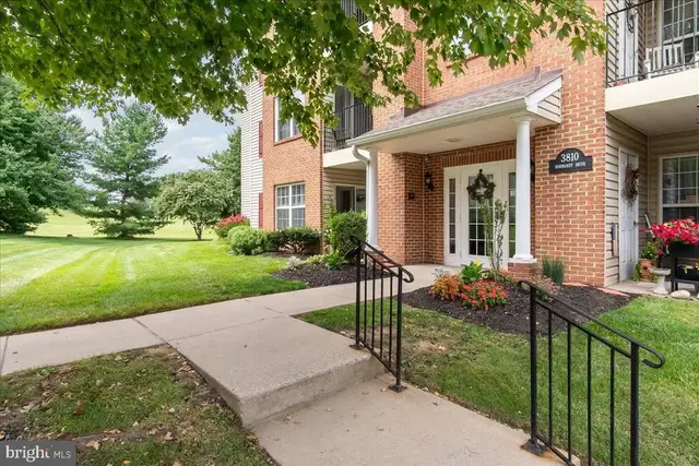 3810 Normandy Dr #3c, Hampstead
