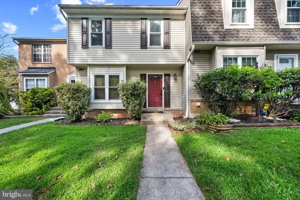 9 Climbing Ivy Ct, GERMANTOWN