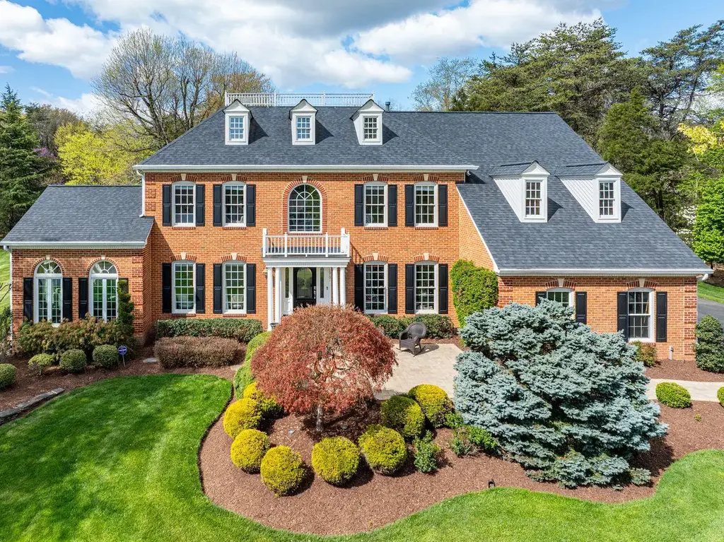 16701 Cedar Post Ct, CENTREVILLE