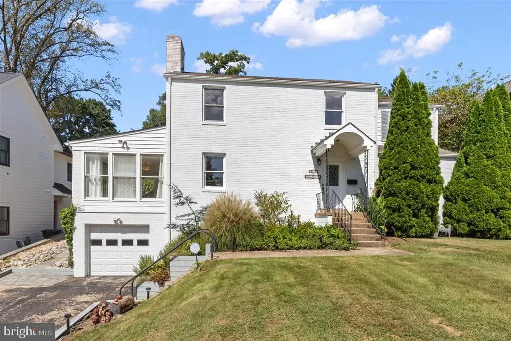 6023 Walhonding Rd, BETHESDA