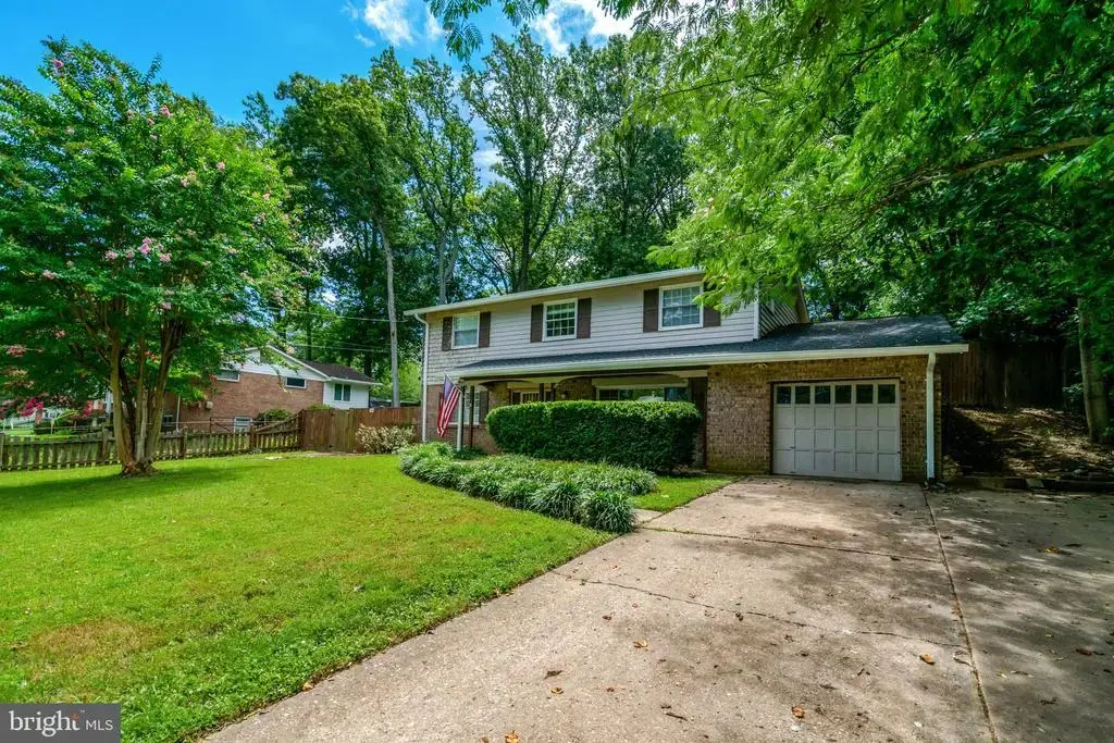 8527 Parliament Dr, SPRINGFIELD